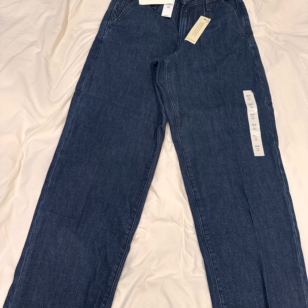 Banana Republic Women’s Dark Blue Straight Jeans
